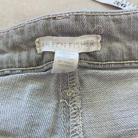 Eileen Fisher Organic Cotton Gray Stonewashed Jeans Size 2 EUC Mid Rise Straight - Picture 3 of 9